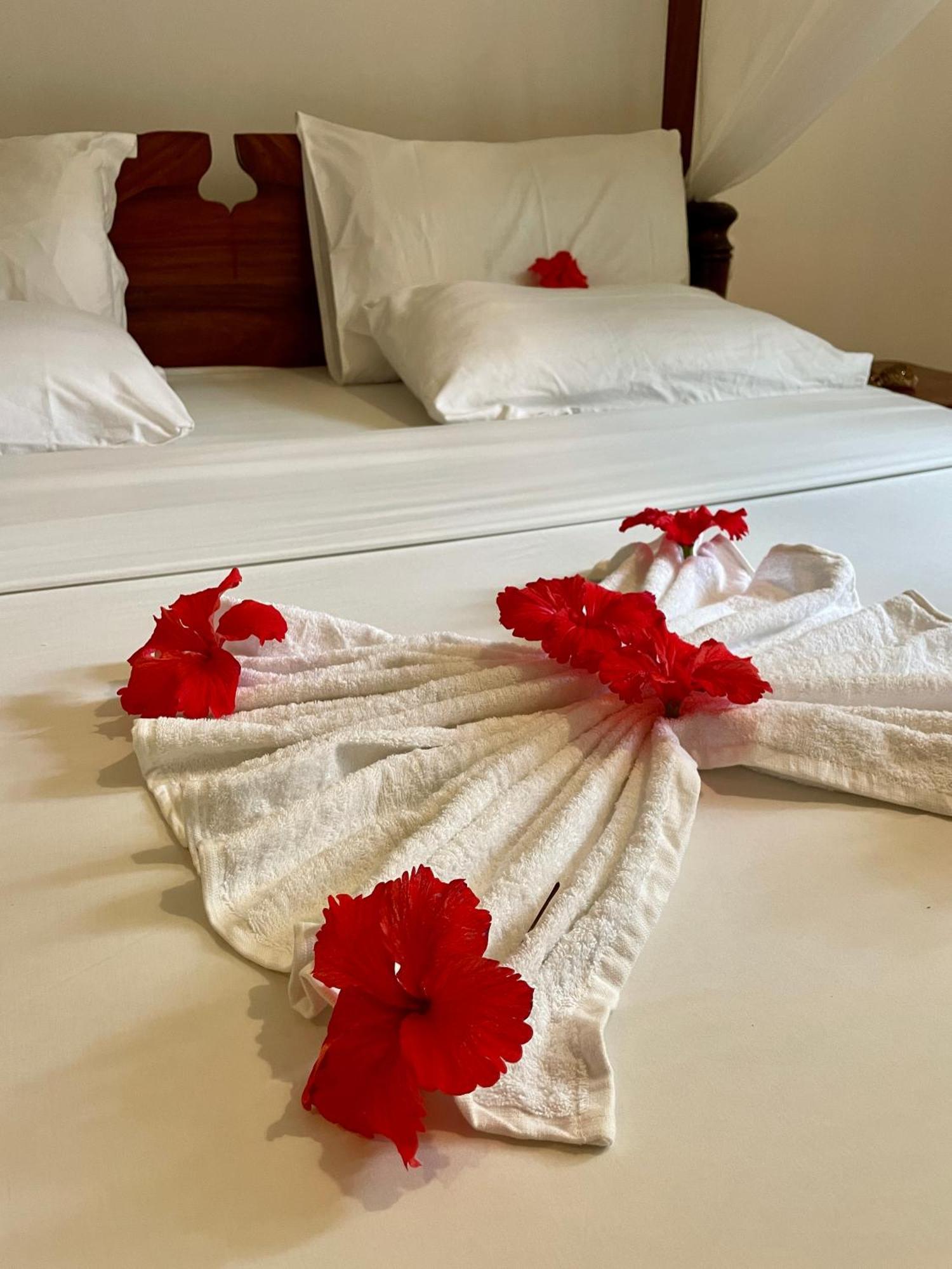 Villa Kipara - On The - Private Pool & Jacuzzi Pwani Mchangani