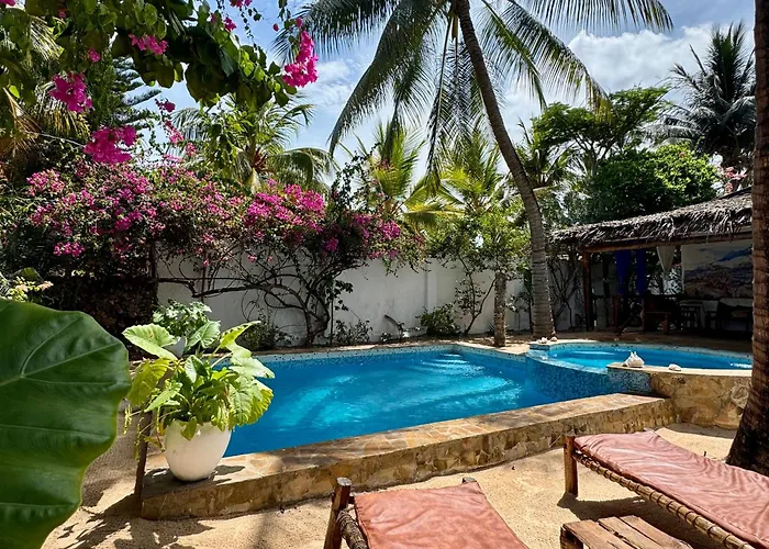 Villa Kipara - On The Beach - Private Pool & Jacuzzi