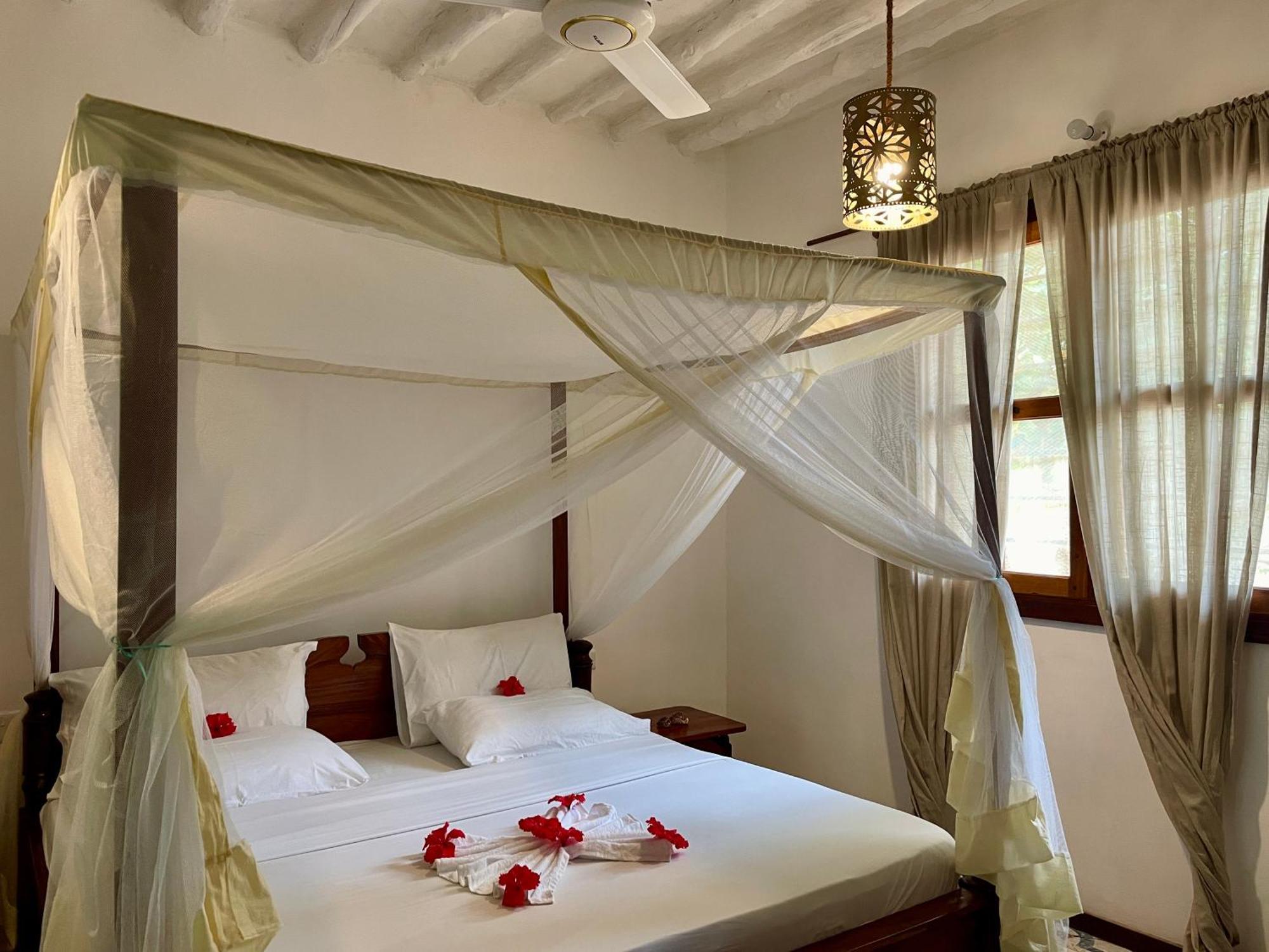 Kipara - On The - Private Pool & Jacuzzi Villa Pwani Mchangani